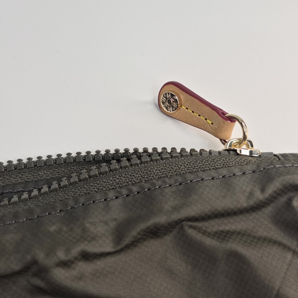 MZ Wallace Bag Insert Accessory Pouch 12"x8" Gray Olive Detachable Zip Case - Picture 4 of 8